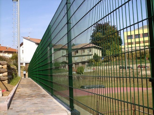 1.53m altezza doppia rete di filo di legno recinzione spray rivestito galvanizzato saldato con palo quadrato
