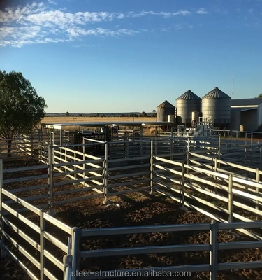 Le vendite all'ingrosso valutano 1.6M Galvanized Cattle Panels hanno saldato il recinto Panels For Farm delle pecore del cavallo del bestiame
