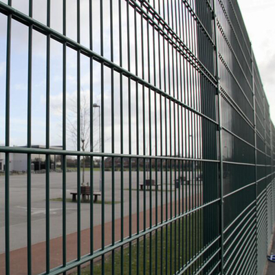 1.53m altezza doppia rete di filo di legno recinzione spray rivestito galvanizzato saldato con palo quadrato
