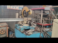 Il processo di produzione del post di pesca è questo