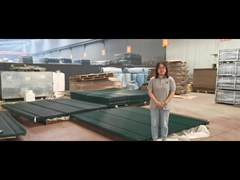 La recinzione anti-scalata verniciata a polvere verde è così liscia