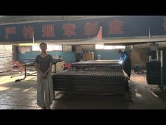 Corrosione ant Fully welded 1.83*2.5m Mesh Panel Fencing In produzione
