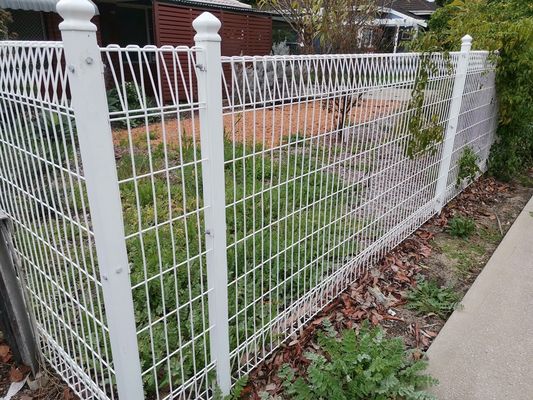 Qualità  Triangle Black Steel Bending Roll Top Fence Hot Dipped Galvanized Fabbrica