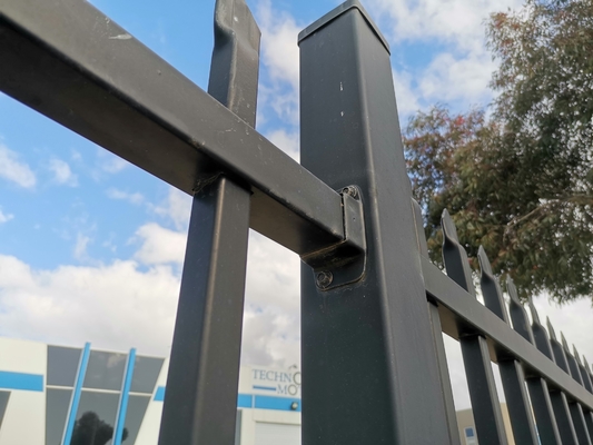 La recinzione di alluminio decorativa 6061 ha galvanizzato la lancia d'acciaio del metallo saldato