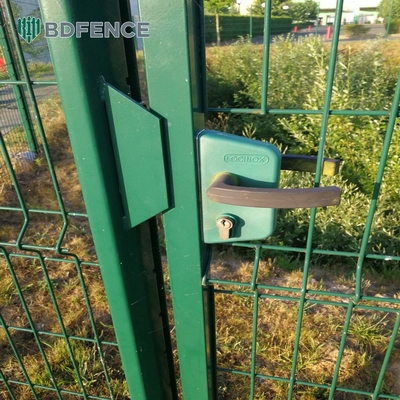 Pannelli di recinzione a prisma 3D di alta sicurezza pannelli di recinzione a parete rivestiti in pvc pannello di recinzione a parete in metallo traliccia di acciaio galvanizzato reticolato 3d