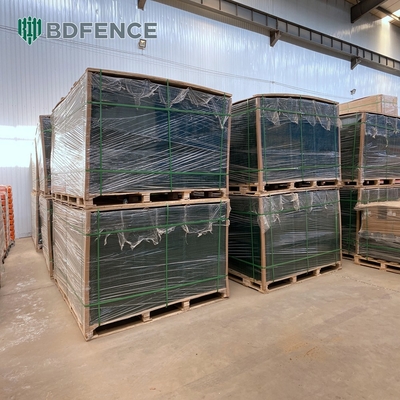 Metallo decorativo all'aperto domestico 3D che piega il cavo curvo V Mesh Garden Fence di Panel Welded Rigid del recinto