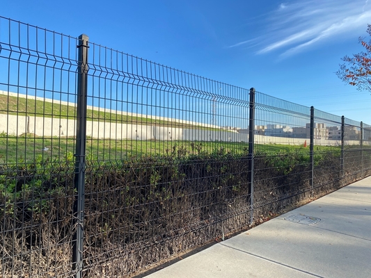 Recinzione di sicurezza a maglia curva saldata panel Triangolo Recinzione a maglia curva Recinzione 3D per giardino