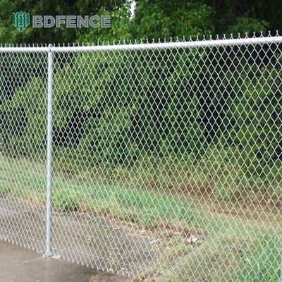 Recinzione a legame a catena di 6 piedi e 8 piedi con rivestimento in PVC e finitura galvanizzata