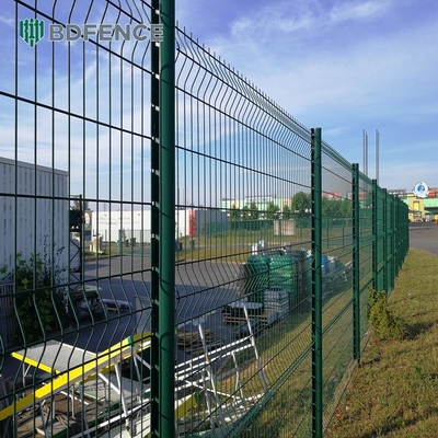 Facile installazione perimetro di sicurezza giardino personalizzato 3D Curved Iron Wire Mesh Fence Peach Shape Post Fencing