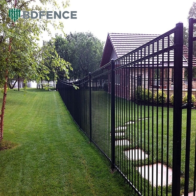 Residenziale Metal Picket Recinzione pannello Nero Polvere Rivestito quadrato tubo Antirrugine Acciaio Galvanizzato Recinzione