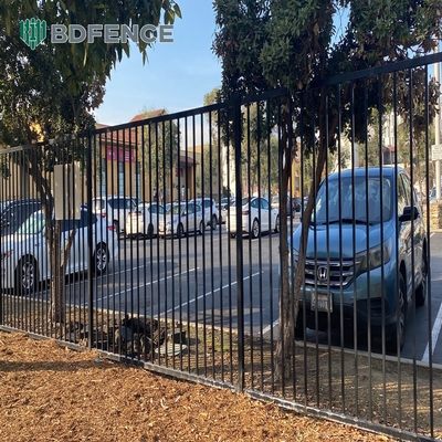 Residenziale Metal Picket Recinzione pannello Nero Polvere Rivestito quadrato tubo Antirrugine Acciaio Galvanizzato Recinzione