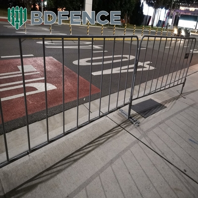 Barricata di metallo e acciaio portatile / traffico stradale