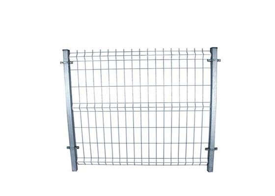 Cina Colorato 3D Decorativo per la casa Nero Curvy Welded Wire Mesh Garden Fence Sicurezza Galvanizzato PVC Rivestito Mesh Fence Cl