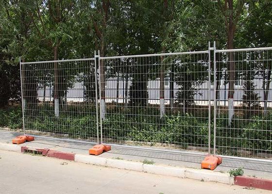 2.1M * 2.4m Australia Retrattibile Temporanea Recinzione Forata Quadrata