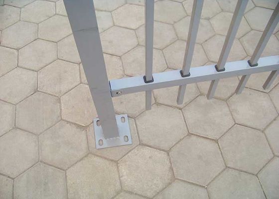 Moderno giardino nero zinc post quadrato pannelli di tubi ferro battuto recinzione in acciaio con larghezza 7 piedi