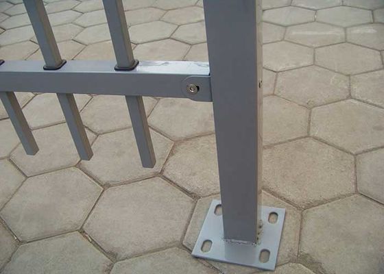 Recinzione in acciaio galvanizzato Recinzione in ferro tubolare Recinzione per giardino Recinzione per cortile