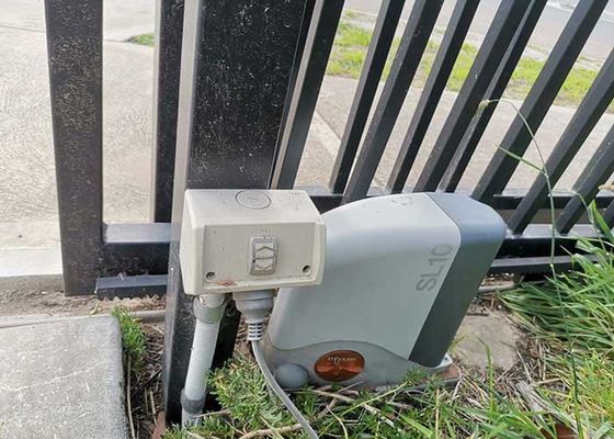 Facile assemblaggio tubo di acciaio Q195 o Q235 materiale recinzione per la protezione della fattoria di casa giardino