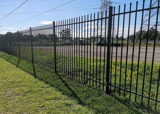 Fence in acciaio da giardino galvanizzato Black Spear Top pannelli in acciaio tubolare 1,8*2,4m