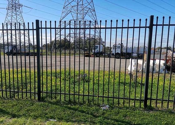 Facile assemblaggio tubo di acciaio Q195 o Q235 materiale recinzione per la protezione della fattoria di casa giardino