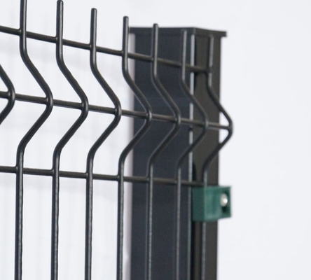 Un'altezza 3d dei 1,8 tester ha saldato Mesh Fencing Aging Resistant Wire con il pannello di plastica