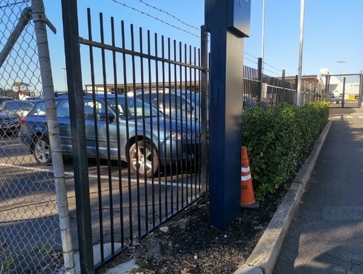 Recinzione di sicurezza in acciaio tubolare personalizzabile ideale per uso commerciale e residenziale