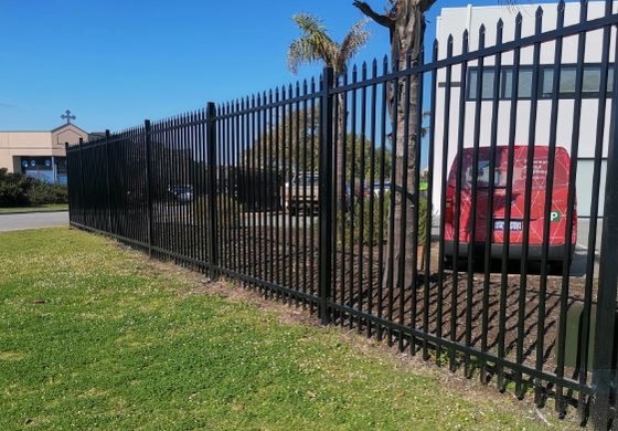 Recinzione tubolare standard australiana Spade di sicurezza superiore di acciaio