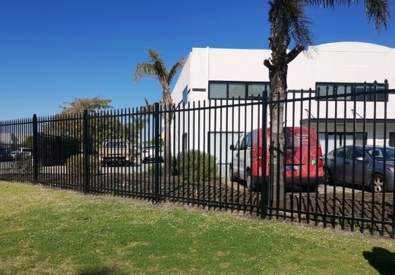 Recinzione tubolare standard australiana Spade di sicurezza superiore di acciaio