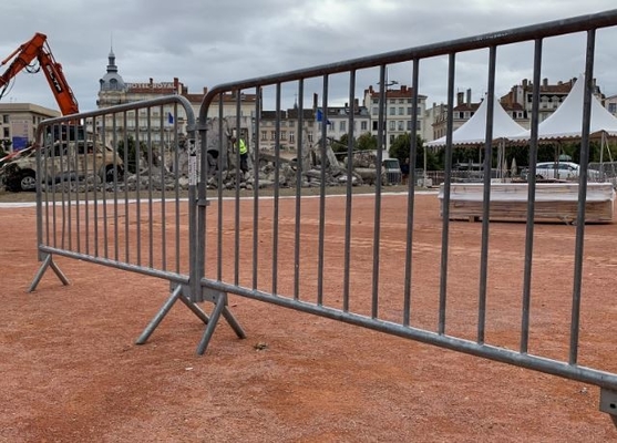 Pietra galvanizzata di plastica Acciaio di alluminio Barricata di controllo della folla Recinzione mobile sicurezza pieghevole Barriera pedonale Evento concerto